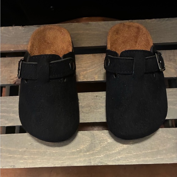 Black and Brown Suede Clogs with Buckle - Picture 2 of 6